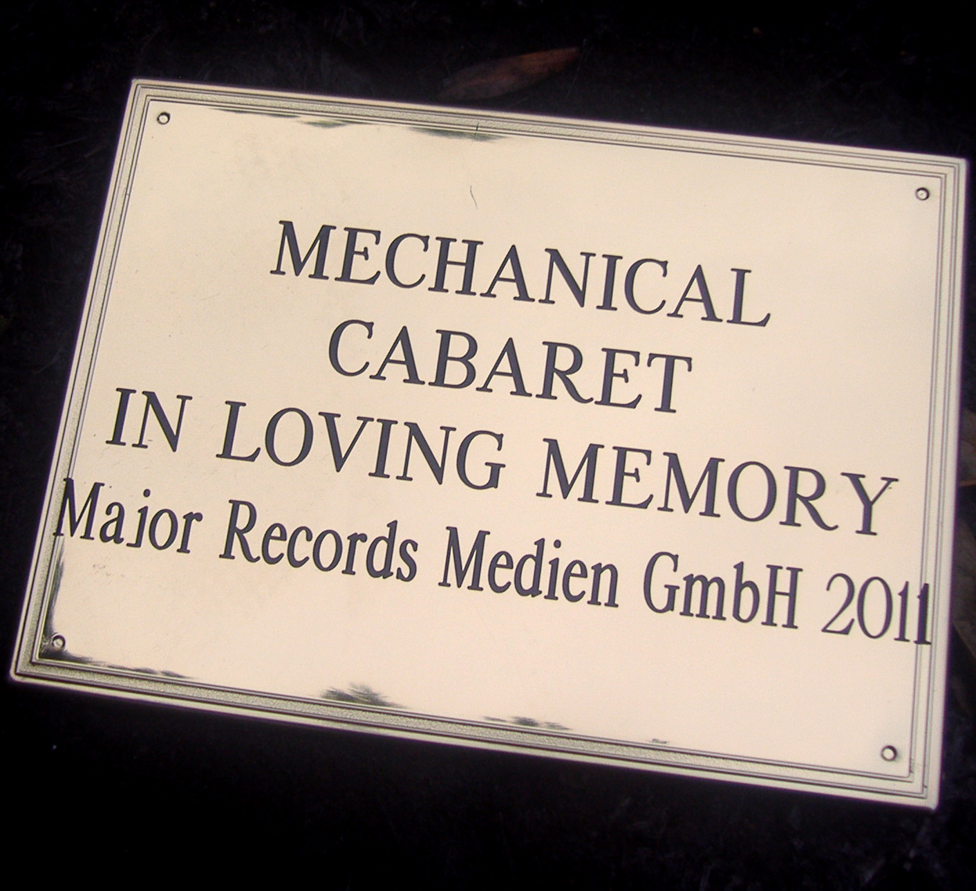 Mechanical Cabaret Roi In Loving Memory